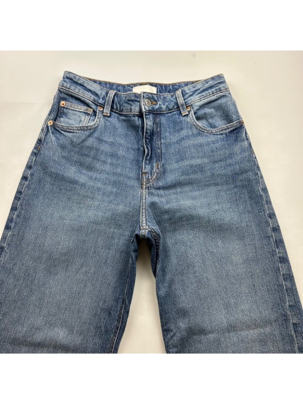 H&M Medium Wash Denim High Rise Wide Leg Jeans 10 - Picture 2 of 6